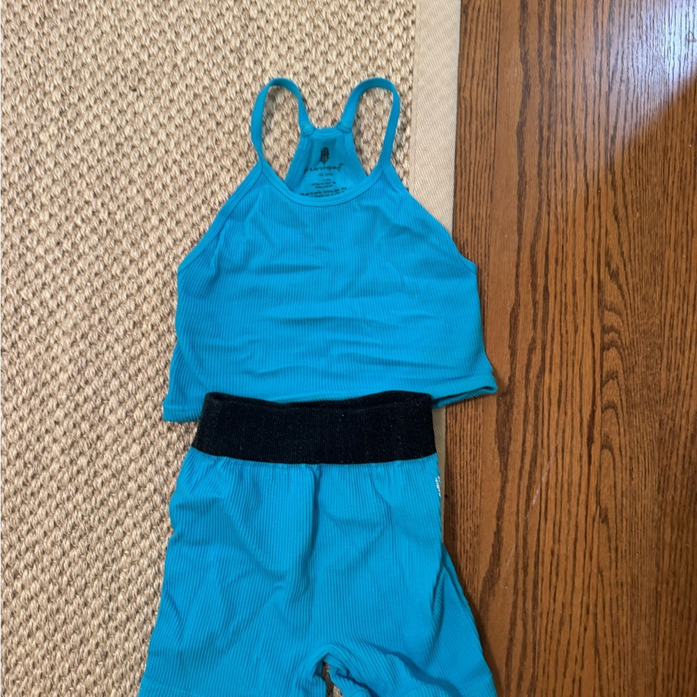 FP Movement by Free People Vibrant Blue and Black Active Set